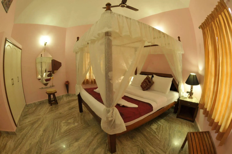 Leoney Resort