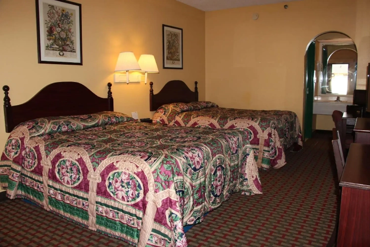 Standard Quadruple room