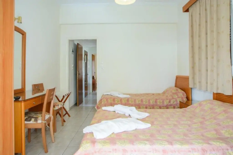 2 Bedrooms Apartment