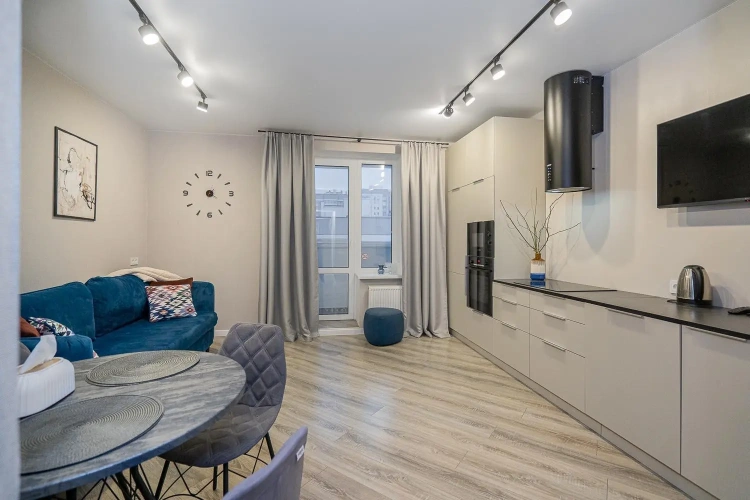 2 Bedrooms Apartment