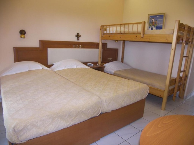 Standard Quadruple room