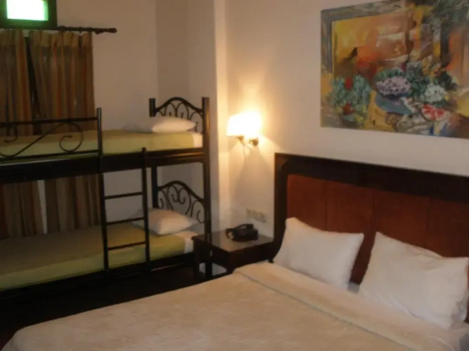 Standard Quadruple room