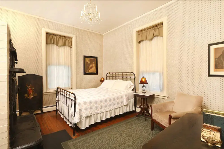 The old Court bed and Breakfast