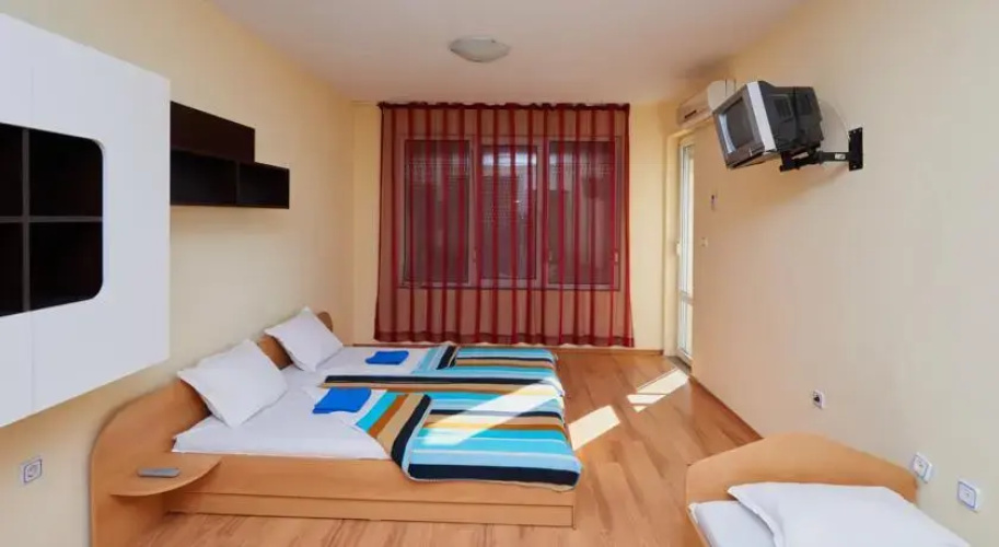 Evi Apartments 2