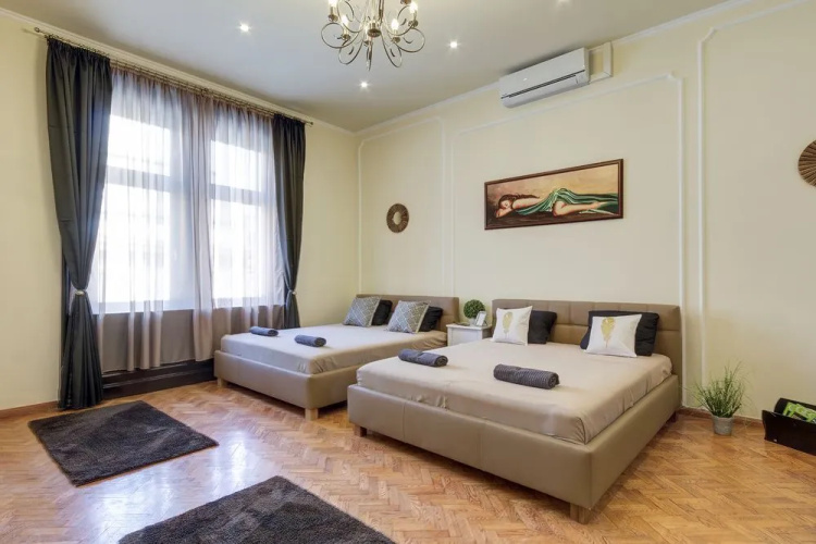 Real Apartments Andrassy