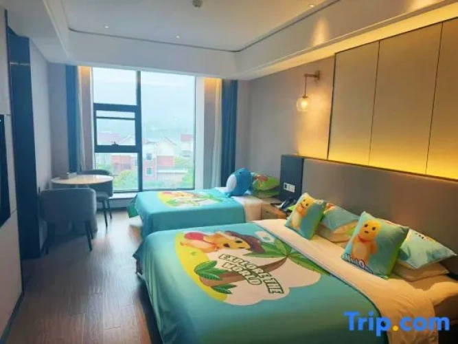Standard Twin Family room