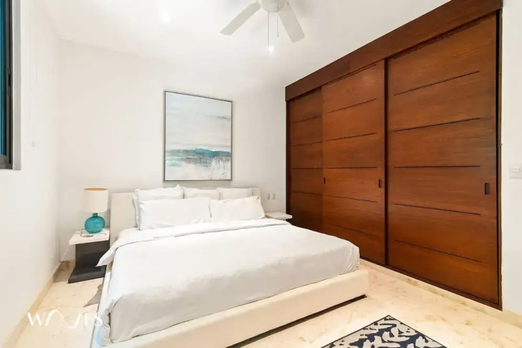 2 Br Luminous and Spacious Pool View Apt