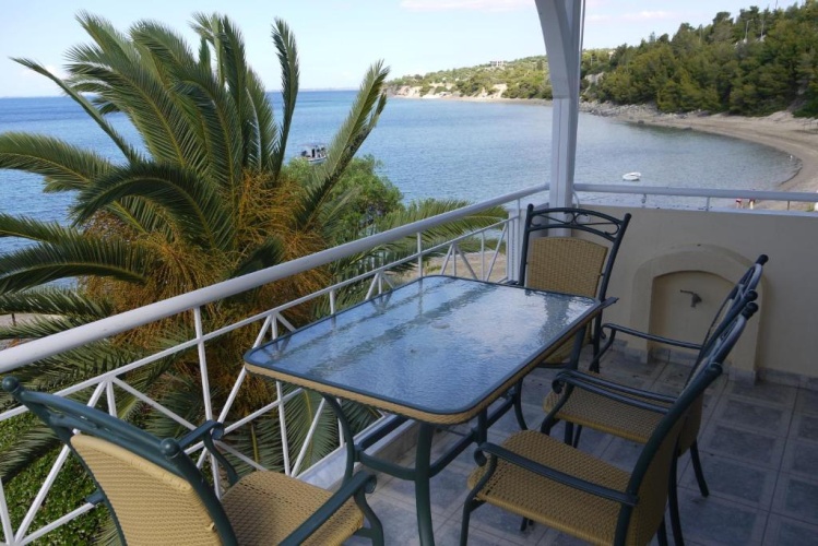 1 Bedroom Apartment with sea view