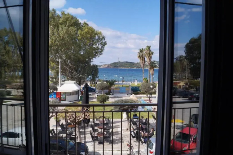 Sea Side Apartment