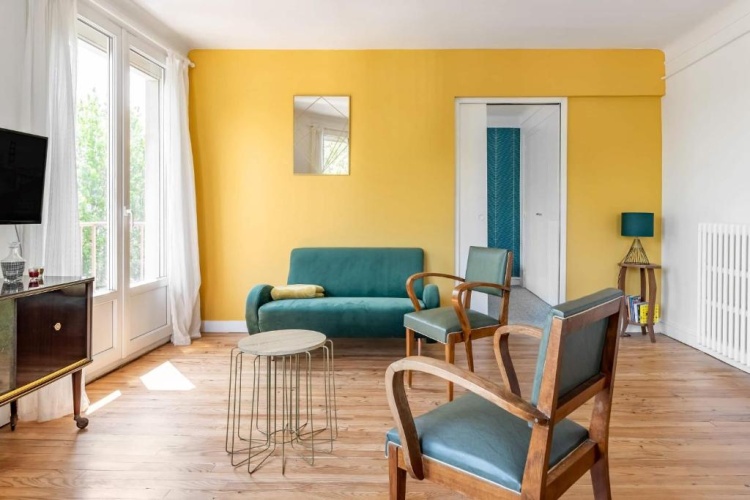 2 Bedrooms Apartment
