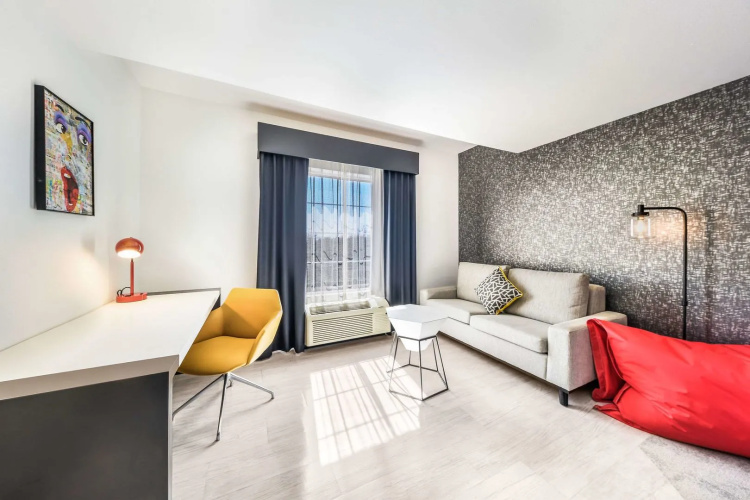 Hy-Lo Hotel, an Ascend Collection Hotel