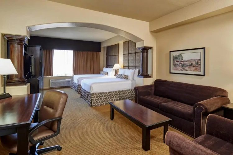 Quadruple Suite