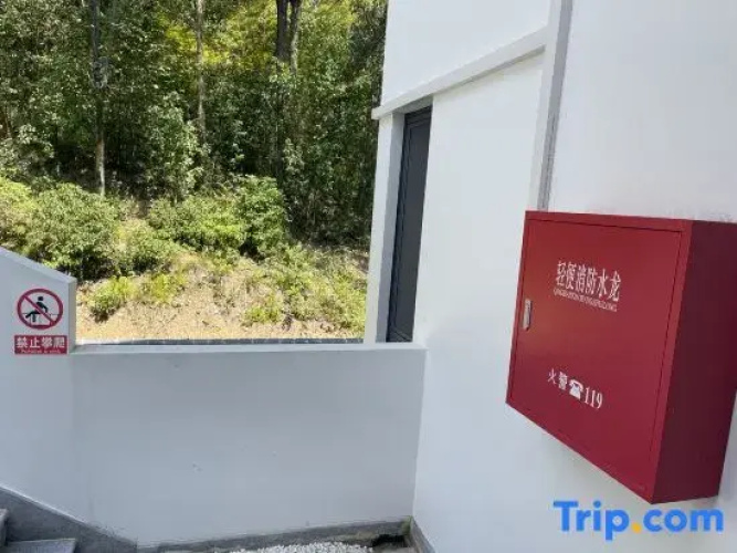 Shuanglu pavilion