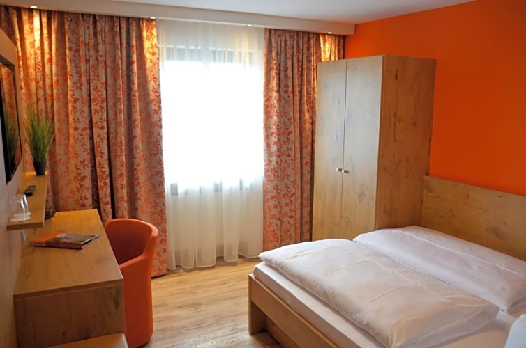 Comfort Single room with balcony and with view