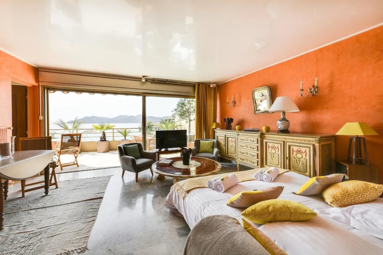 Le Cygne Apartment 1