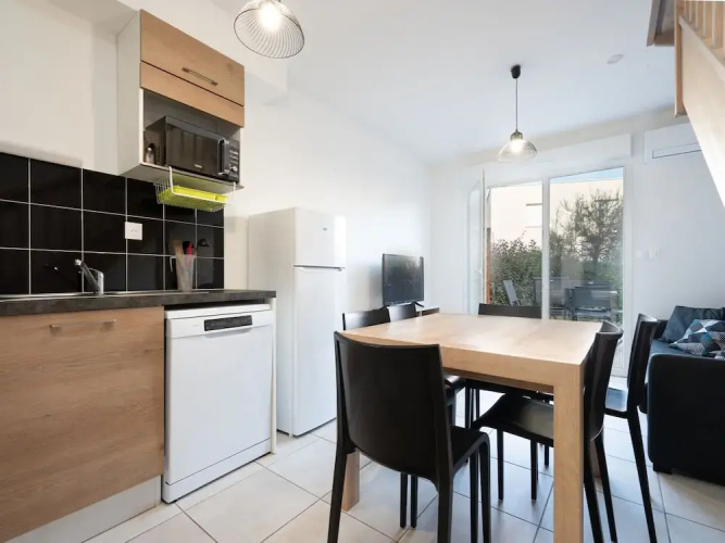 Seaside Villa Escape in Valras-plage