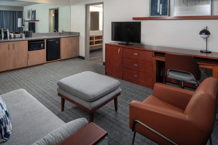 1 Bedroom Double Suite with view
