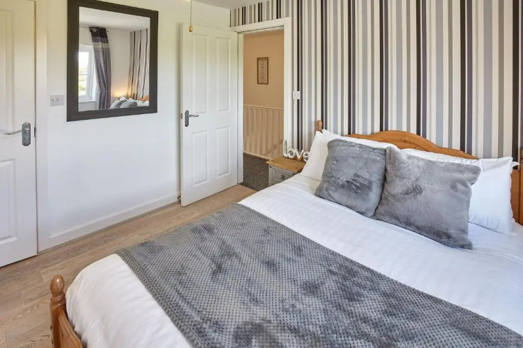 Host Stay Overcarr House