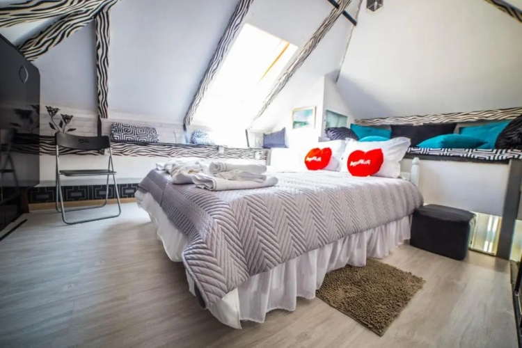 COMFORTABLE APARTMENT in the old TBILISI