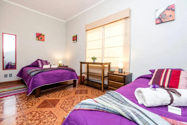 Pier 242 Miraflores B&B