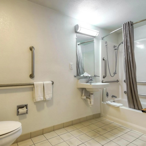 Motel 6 Carlsbad East photo 13