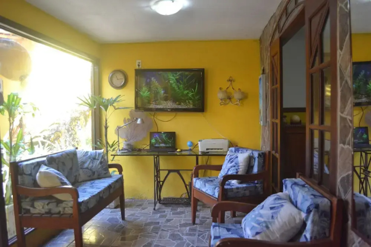 Arara Suite
