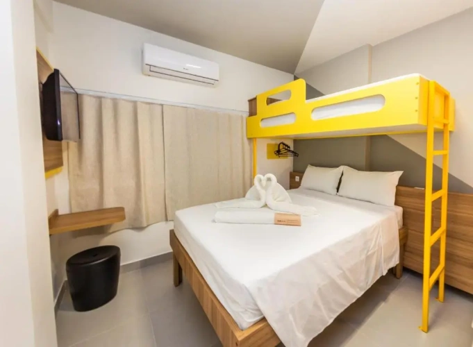 Standard Triple room