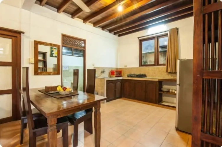 2 Bedrooms Villa