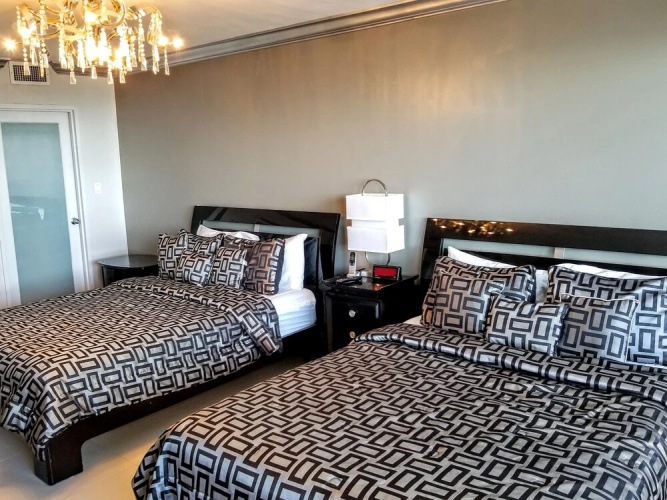 Alexander 604 3 Bedroom Apts by RedAwning
