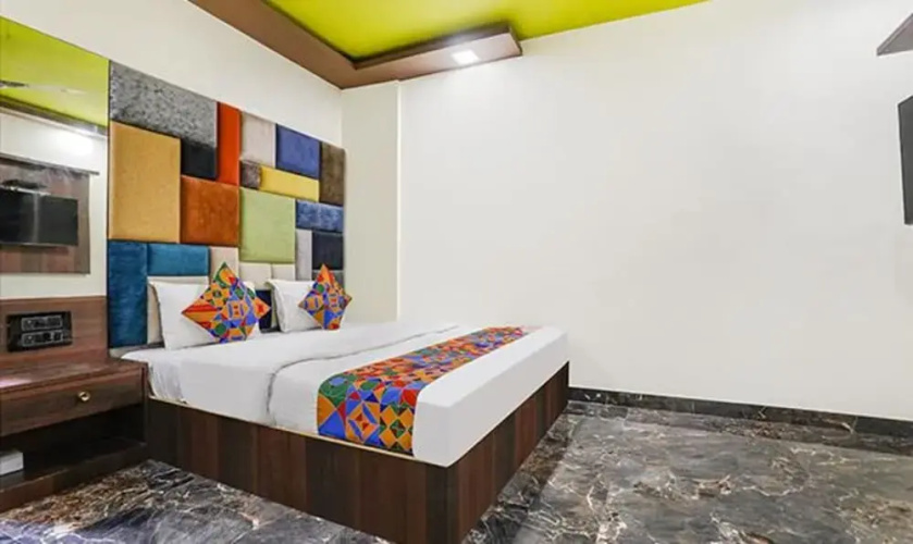 Fabexpress Versova Residency