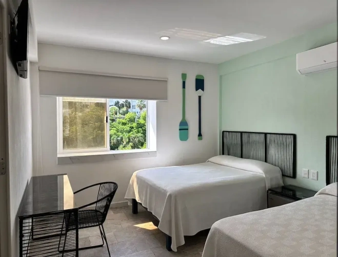 Standard room with mountain view