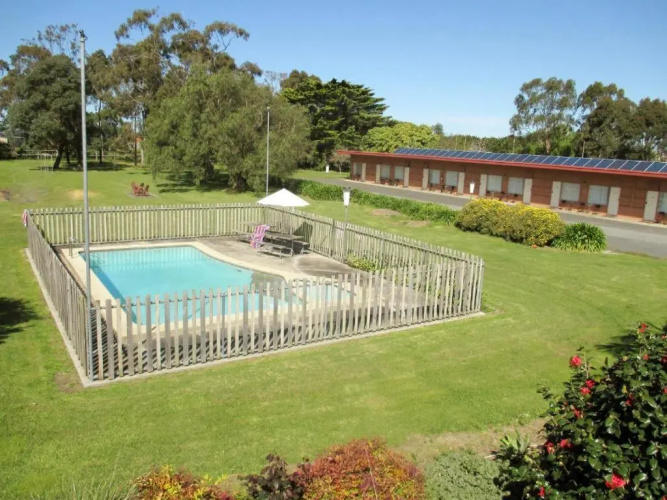 Tarra Motel