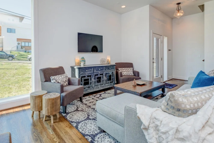 9th Ave S Home - 3 Br Home