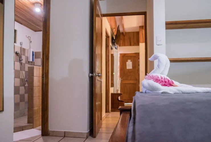 2 Bedrooms Bungalow with balcony and with pool view