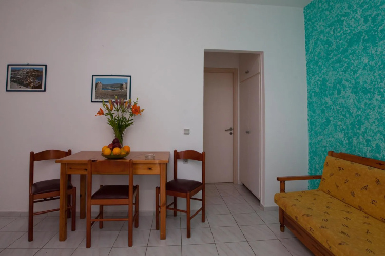 Cosmi Apartments by Estia