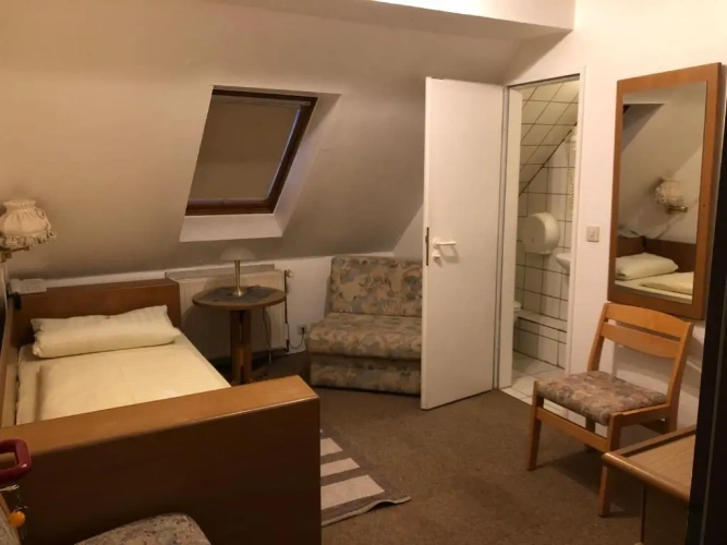 Standard Single room