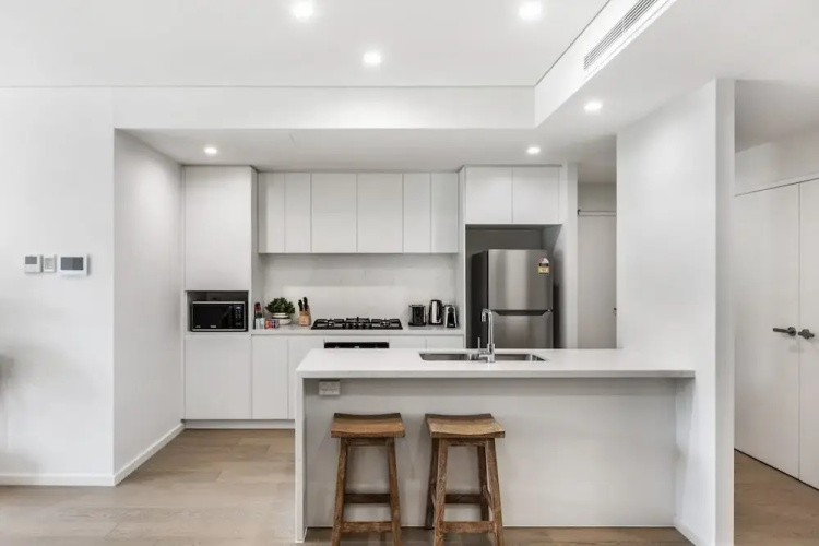 First Floor 3-bed Stunning Unit by The Ocean