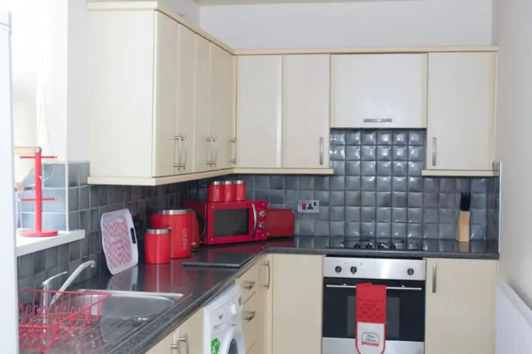 St James Apartment Iii