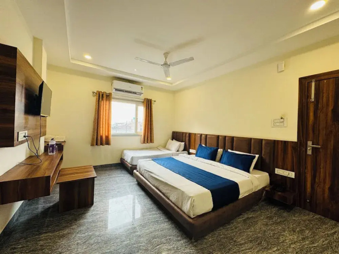 Hotel Anand