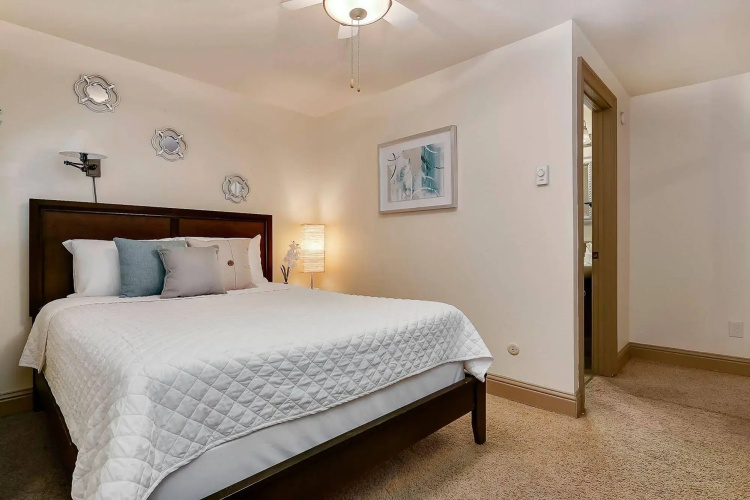 Bond Hotel and Extended Stay