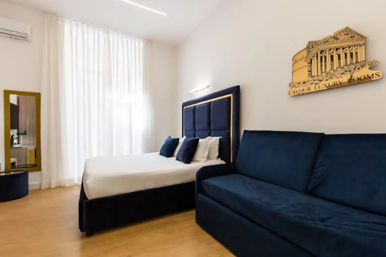 Cavour LR Collection