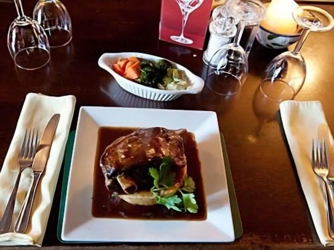 Boot & Shoe Inn