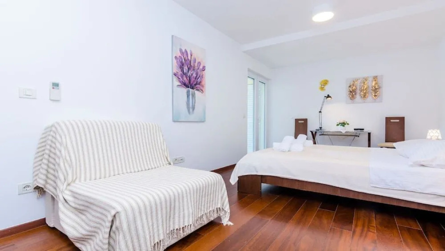 Blue Lagoon Apartment