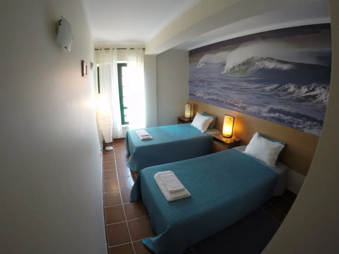Supertubos Beach Hostel
