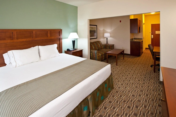 Quadruple Suite