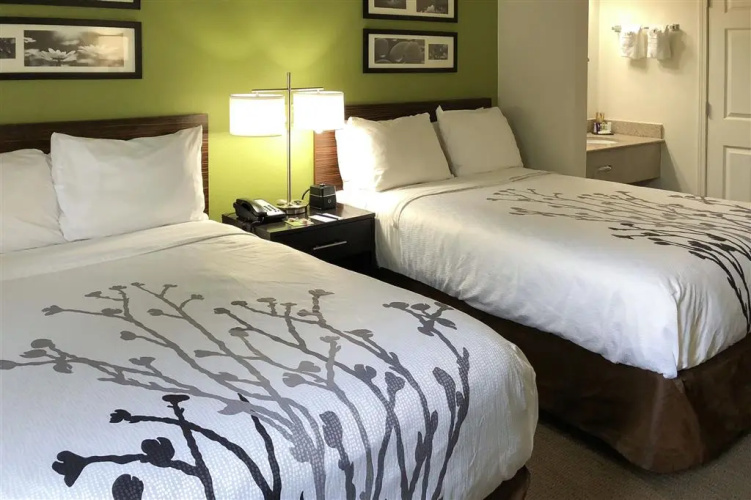 Days Inn by Wyndham McDonough