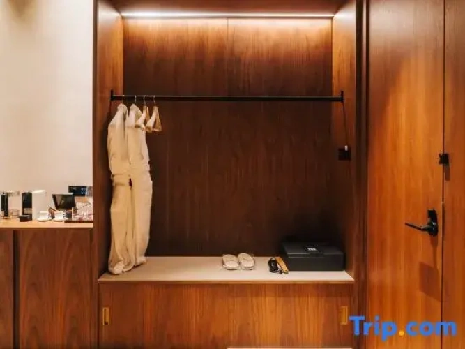 Deluxe Double Suite