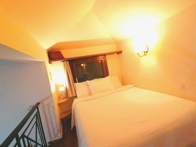 Standard Quadruple room with garden view