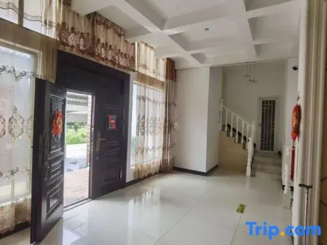 Ruihan Homestay (Baoshan Station)