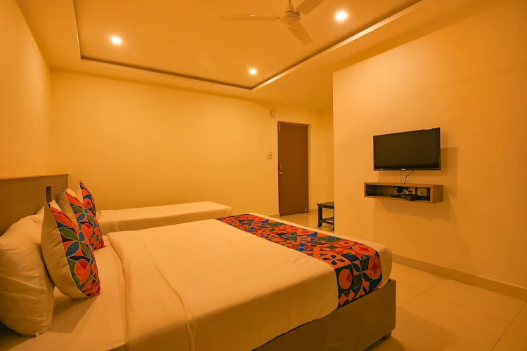 Fabhotel Champion Gateway